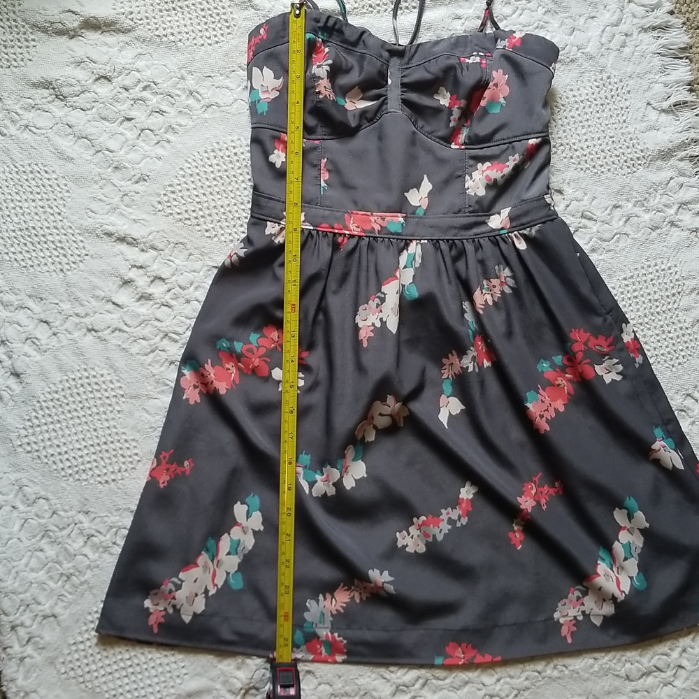 American Eagle Outfitters size 4 mini dress - Picture 3 of 7